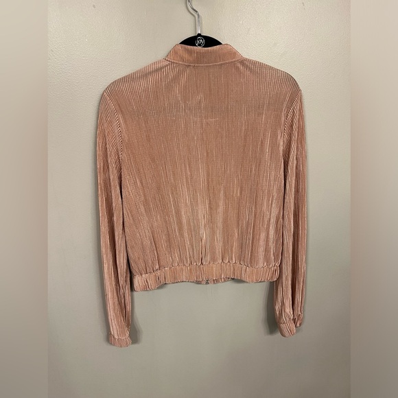 Zara pink plisse bomber jacket medium - Picture 3 of 3